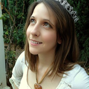 Silver tone wire queen princess crown
