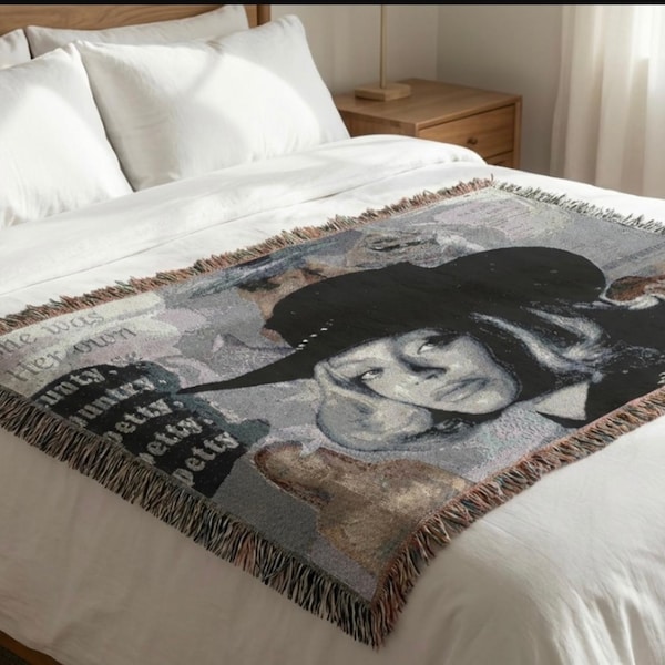Beyonce Woven Blanket - Cozy Nostalgic Throw, Gallery Wall Art, 100% Cotton, Fringed