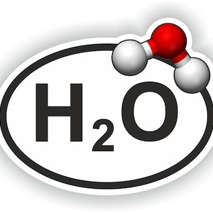 Peut inclure: Un autocollant ovale blanc avec une bordure noire et la formule chimique H₂O en texte noir. Une molécule d'eau stylisée rouge et blanche est au-dessus du texte.
