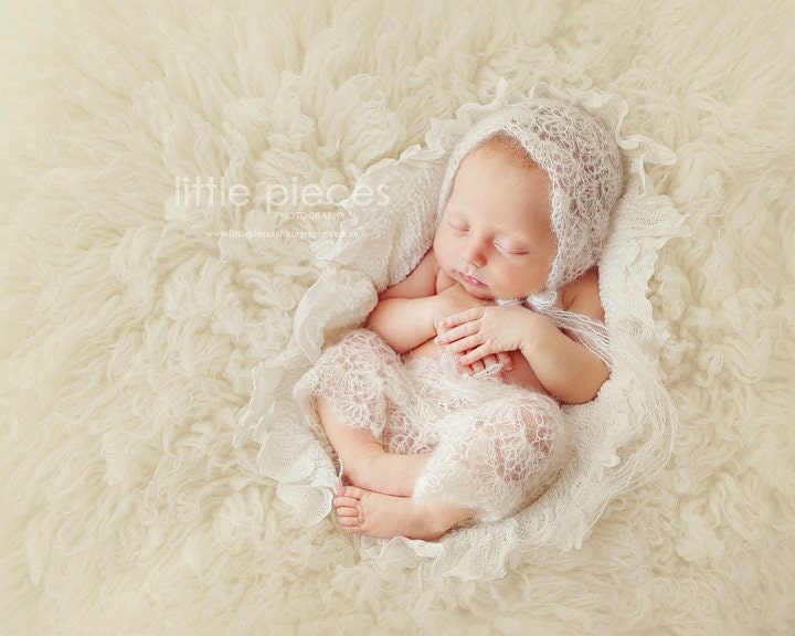 PDF CROCHET Pattern newborn photography prop dainty blossom | Etsy
