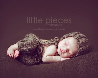 PDF Knitting Pattern - newborn photography Elijah_Cable_pants and bonnet set #100