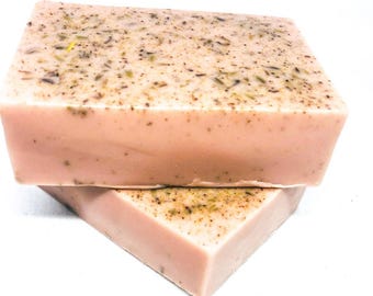 Sapone fatto a mano alle erbe di lavanda e camomilla / Saponetta naturale / Ingredienti minimi / Olio essenziale di lavanda / Regalo per la cura di sé