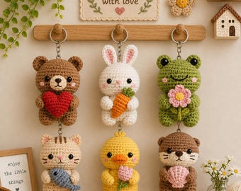 Gehäkelter Halloween-Otter-Schlüsselanhänger, niedlicher Hexenotter-Plüsch-Schlüsselanhänger, handgefertigtes Geister-Amigurumi, gruseliger Taschenanhänger, Halloween-Geschenk für Sie