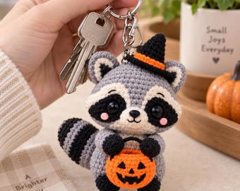 Crochet Raccoon Keychain, Halloween Raccoon Amigurumi, Pumpkin Bag Charm, Cute Witch Keychain, Fall Crochet Gift, Spooky Animal Charm
