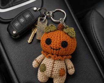 Pumpkin Scarecrow Crochet Keychain, Halloween Amigurumi Doll Bag Charm, Cute Fall Accessory, Spooky Season Handmade Gift
