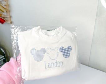 Personalisierte Maus inspiriert besticktes Shirt | Personalisiertes Jungen-Shirt | Disney-Outfit | Monogramm Kleinkind Tee