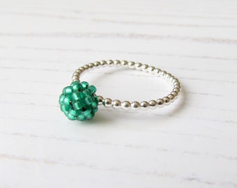 Handmade artisan sterling silver ring with emerald green focal - bead wire ring with handwoven glass, stackable, Songbead UK, size L