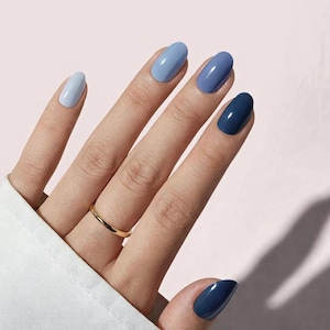 ¡Tonos de mezclilla! - Envoltura de uñas de gel grueso semicurado, pegatinas para uñas, calcomanías, tonos azules apagados modernos y divertidos, diseños de uñas adorables.
