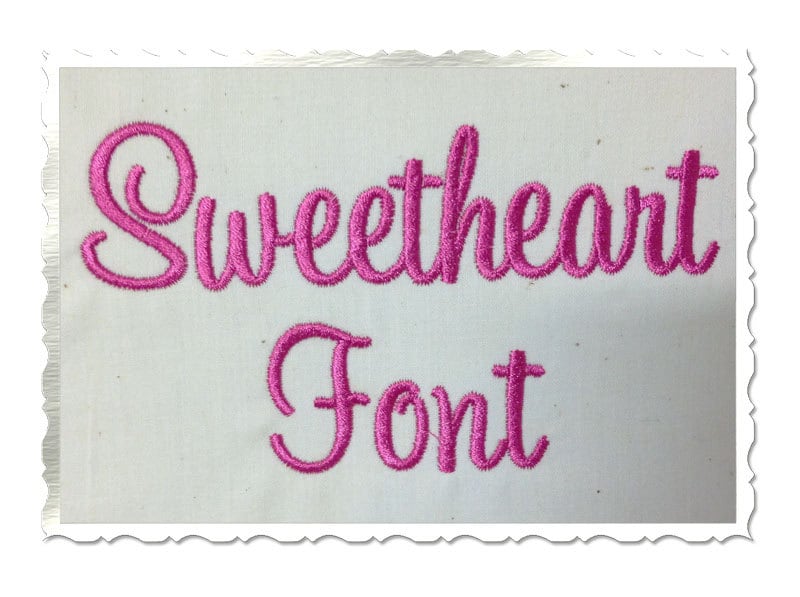 Sweetheart Maschinenstickerei Schrift Monogramm Alphabet - 3 Größen - dessen Initialen zum Herunterladen und ausdrucken