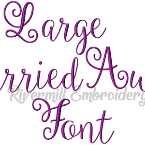 Pode incluir: Design de bordado "Large Carried Away Font" na cor roxa.