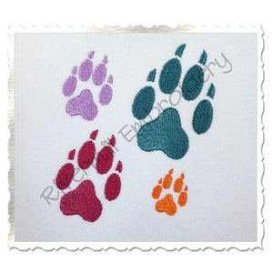 Small Wolf Paw Print Machine Embroidery Design - 4 Sizes