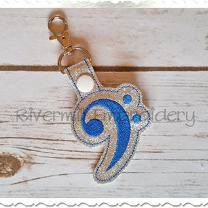 Bass Clef In The Hoop Snap Tab Key Fob Machine Embroidery Design