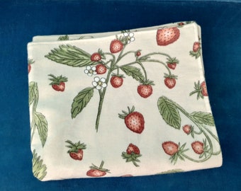 STRAWBERRY Nursery Print Flannel Baby Blanket Super Soft Double Sided XLarge 35 x 43