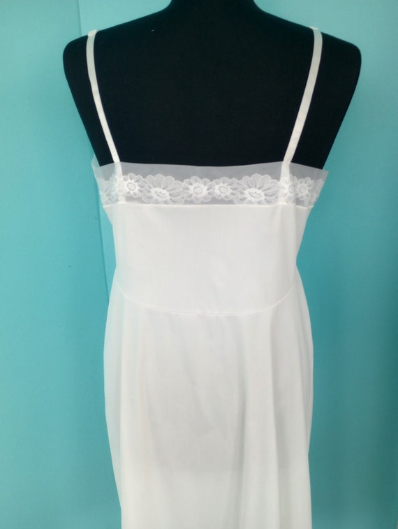 White Full Lace Slip Dress Vanity Fair MINT Condi… - image 5