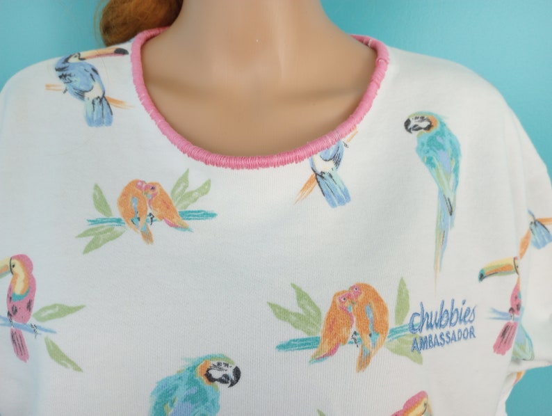 KITSCHY Pastel Parrot & Toucan Cropped Sweatshirt Street Wear Upcycled Pom-Pom Trim Size: Large/XLarge Chubbies Ambassador image 4