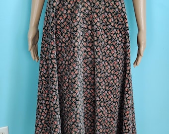 HANDMADE Velveteen Full Circle Skirt Cottagecore Floral Size: Small 26" waist VINTAGE