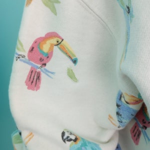 KITSCHY Pastel Parrot & Toucan Cropped Sweatshirt Street Wear Upcycled Pom-Pom Trim Size: Large/XLarge Chubbies Ambassador image 6