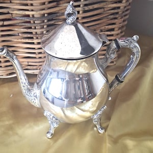 Vintage Viners Silver Plated,melon shaped Teapot, Ornate Scrolled Handle,teaset essential, 15cms high