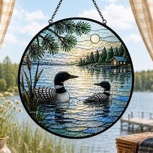 Loonsjöns solfångare, sjöfönsterhänge i målat glas, stugdekor, sjöhusprydnad, gåva för naturälskare