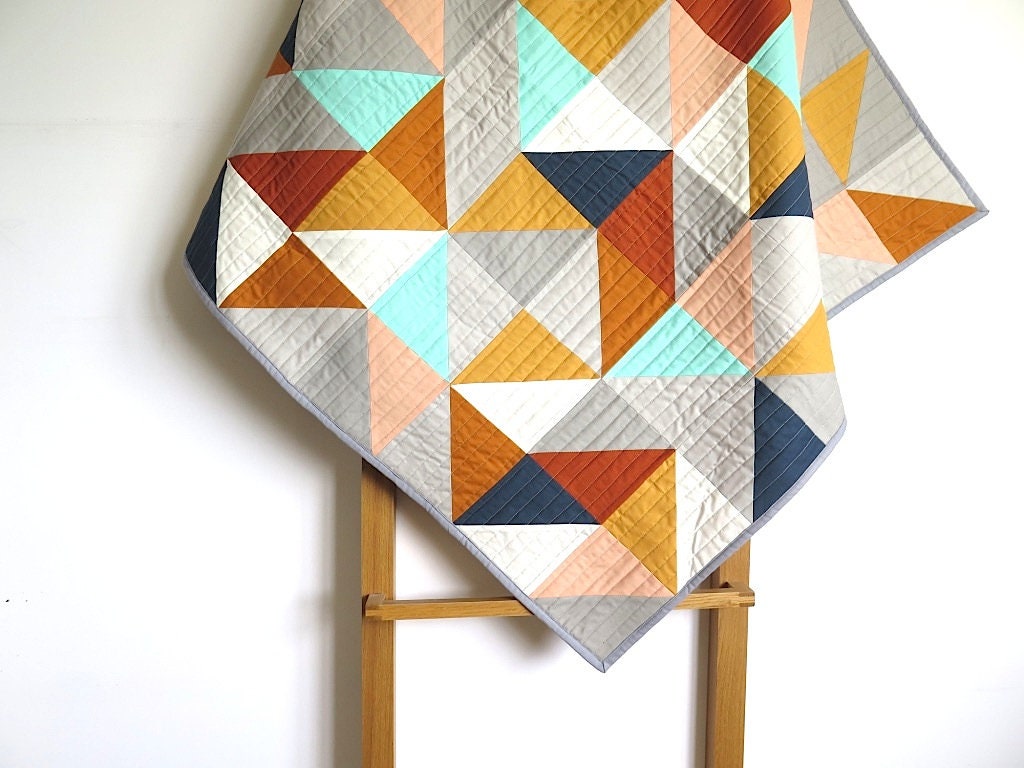 Triangles Baby Quilt Modern Geometric Toddler Blanket Gender Neutral Play Mat Etsy Canada