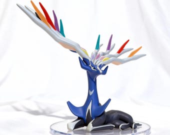Xerneas – ręcznie malowana figurka Zekroma z żywicy | Kompletna figurka kolekcjonerska (dostępna w wersji błyszczącej)