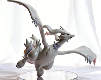 Reshiram Complete Form, ręcznie robiona figurka Pokemon | Malowana ręcznie figurka kolekcjonerska | Prezent anime dla niego | Figurka Evolution w limitowanej edycji