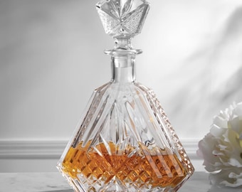 Zabytkowa karafka trójkątna Godinger Dublin Crystal z korkiem, karafka do whisky i bourbona z kolekcji Shannon, dekoracja baru