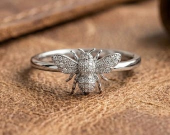 Round Cut Moissanite Diamond Honey Bee Ring, Minimalist Pave Diamond Bumble Bee Ring, Insect Inspire Wedding Ring, Antique Honey Bee Ring