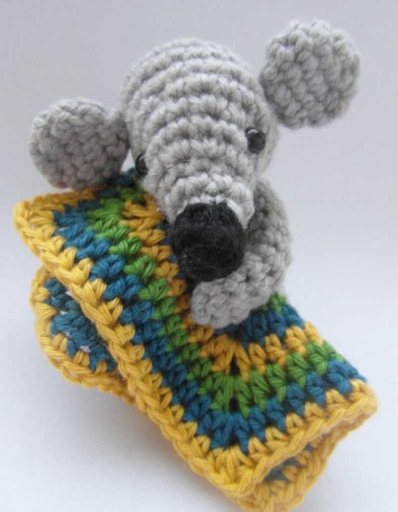 Cookie the mouse goes to sleep crochet PATTERN PDF instructions image 2