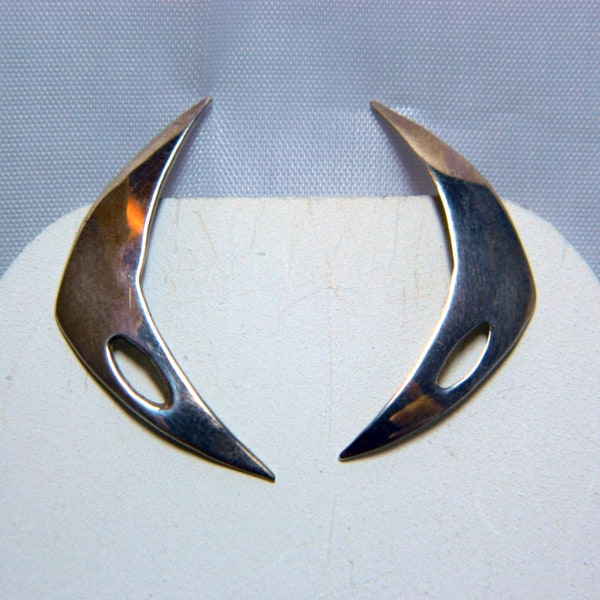 curved solid .925 sterling silver earrings