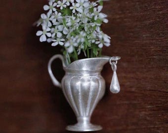 Ciondolo a forma di brocca in argento S925 – Collana o spilla con mini vaso di fiori