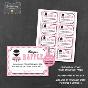 Puede incluir: Ticket de rifa de pa&ntilde;ales imprimible con un patr&oacute;n de cuadros rosa y blanco. Se presenta un gr&aacute;fico de parrilla negro y blanco. El texto dice "Rifa de pa&ntilde;ales" y "Trae un paquete de pa&ntilde;ales de cualquier tama&ntilde;o, para tener la oportunidad de ganar un premio especial!" Tambi&eacute;n se incluye el texto "Descarga instant&aacute;nea Compra e imprime hoy".