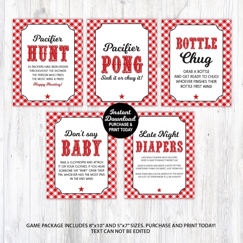 Może przedstawiać: Pięć drukowanych kart do gry na baby shower z wzorem w czerwono-białą kratę. Karty zawierają tekst "Pacifier Hunt", "Pacifier Pong", "Bottle Chug", "Don't Say Baby" i "Late Night Diapers".