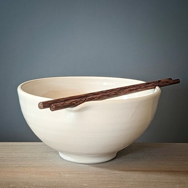 Pottery noodle bowl or Ramen bowl, Rice bowl with wooden bamboo chopstick rest in Minimalist White Porcelain glaze. Built in chopstick rest.