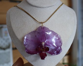 Grand collier d'orchidées Bijoux en fleurs véritables Cadeau botanique pour elle Fleurs violettes