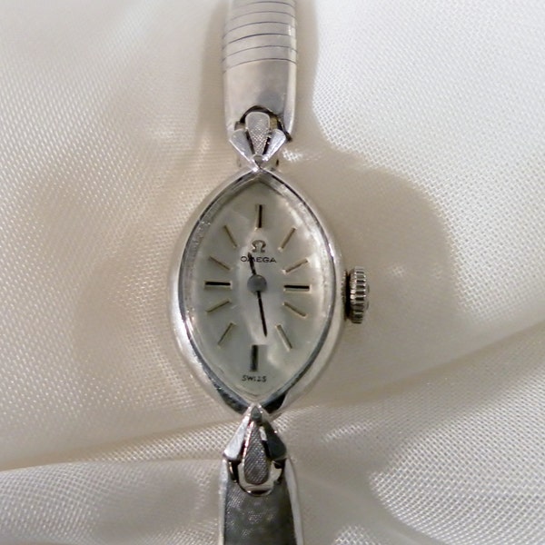 Reserved for Leo: 1960's Omega 10k White Gold Filled 17 Jewel Ladies Watch Matching Kreisler Bracelet Fine Working Condition Swiss 485 Mvt