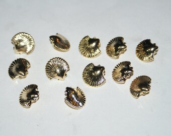 12 Fancy Gold-tone Shell  Plastic Shank Buttons 9/16  " Lot 1027