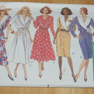 Vintage Retired Uncut Butterick Misses&#39; Classics Dress Pattern 3928 Size 6 8 10