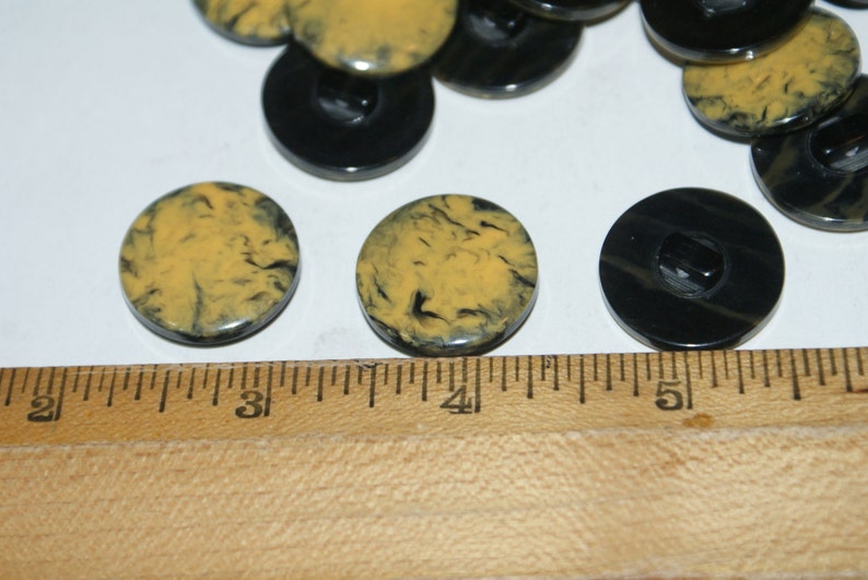 Fancy 20 Black and Yellow Color Shank Buttons 78 inch Plastic Lot 1345
