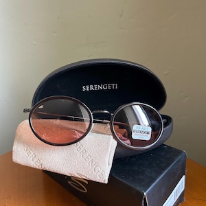 Vintage Serengeti Runde Sonnenbrille mit photochromen Mineralglasgläsern, verglasbar, neuwertig (NOS), schwarzer Rahmen, Fahrerstil