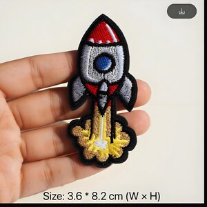 Astronaut & UFO Strykmärke Set – Roliga Broderade Märken med Rymdtema för Kläder, Väskor