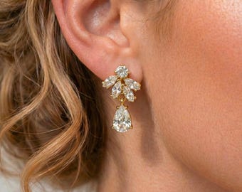 Floral Crystal Pearl Drop Earrings, Clustered Crystal Freshwater Pearl Dangle Earrings, Elegant Bridal Jewelry, Gift for Her