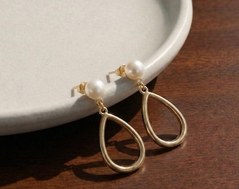 Minimalist Pearl Dangle Earrings, Freshwater Pearl Hoop Drop Earrings, Modern Elegant Jewelry, Gift for Her