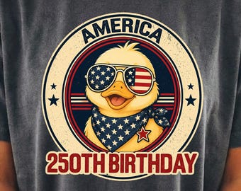 Patriotic Duck Shirt, America 250th Birthday Tee, Funny Duck Lover Shirt, Retro USA Animal Tee, Vintage Americana Graphic Shirt