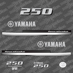 Può includere: Un set di decalcomanie Yamaha argentate, con il numero "250", il logo Yamaha e la scritta "fourstroke". Queste decalcomanie per veicoli hanno una finitura metallica.