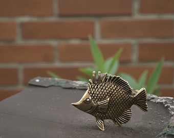 Retro Brass Clown Fish Figurine – Ocean Desk Ornament