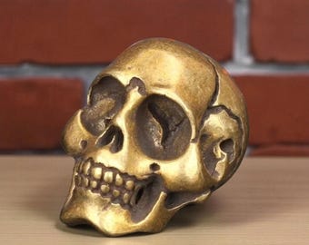 Figura de calavera de latón, minicalavera punk pesada, decoración de escritorio pequeña, adorno gótico de cobre