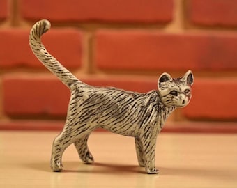 Mini figura de gato de latón – Decoración retro de escritorio (4,3 x 5 cm)