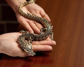 Figura de dragón de metal enrollado / Escultura de aleación de estilo antiguo