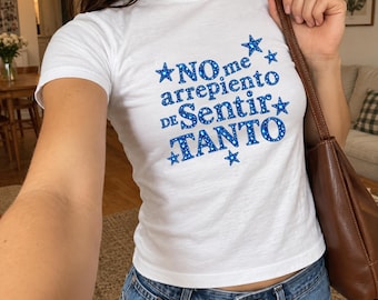 Karol G Matadora Baby Tee, Design "No Me Arrepiento", Camisa Comfort Colors Fan